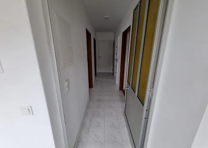 Sunrise Valley アパート *